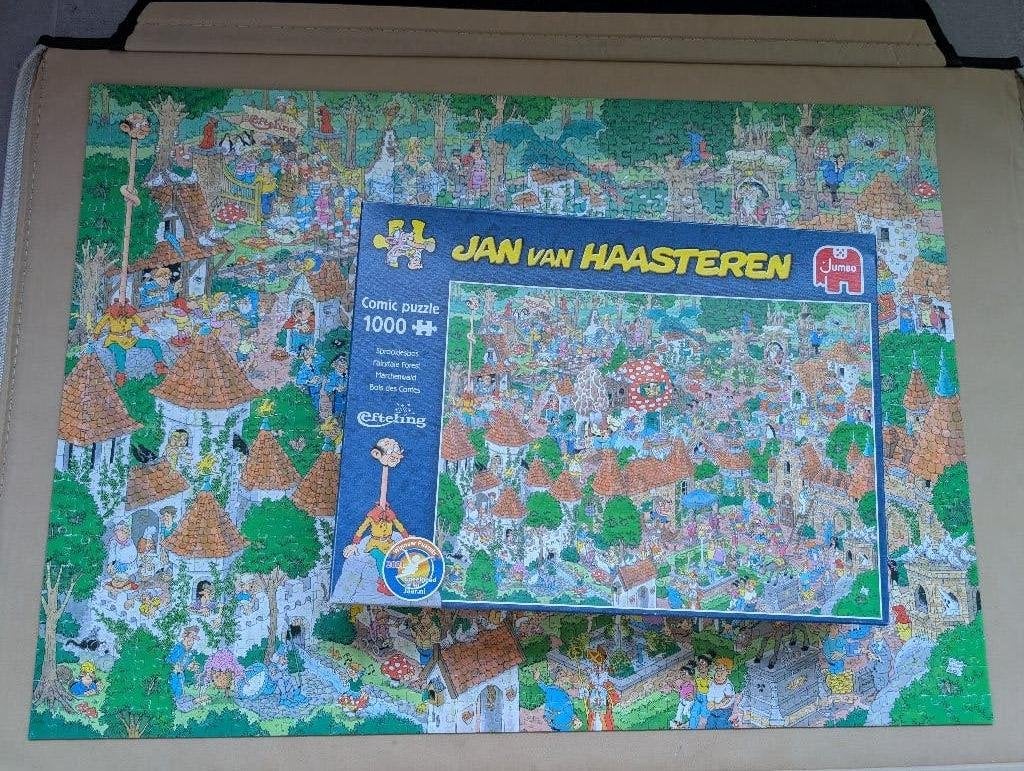 Puzzel Jan van Haasteren - Efteling sprookjesbos 1000 st., Ophalen of Verzenden, 500 t/m 1500 stukjes, Zo goed als nieuw, Legpuzzel