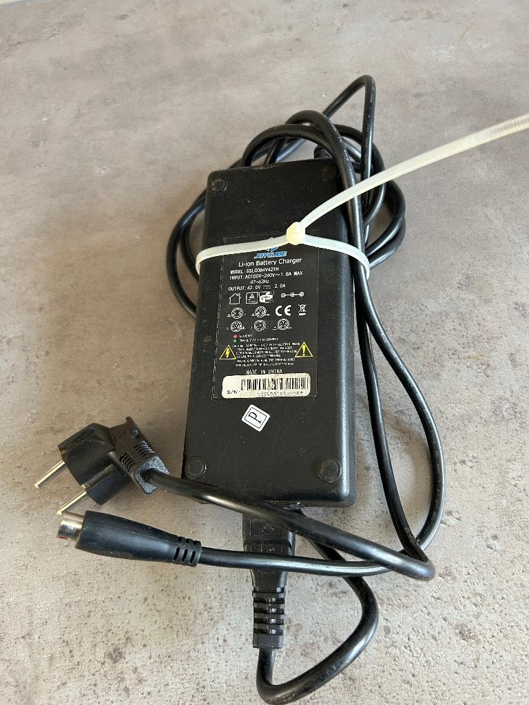 :42V 2A Scootmobiel Acculader 5-Pins, Ophalen of Verzenden, Gebruikt