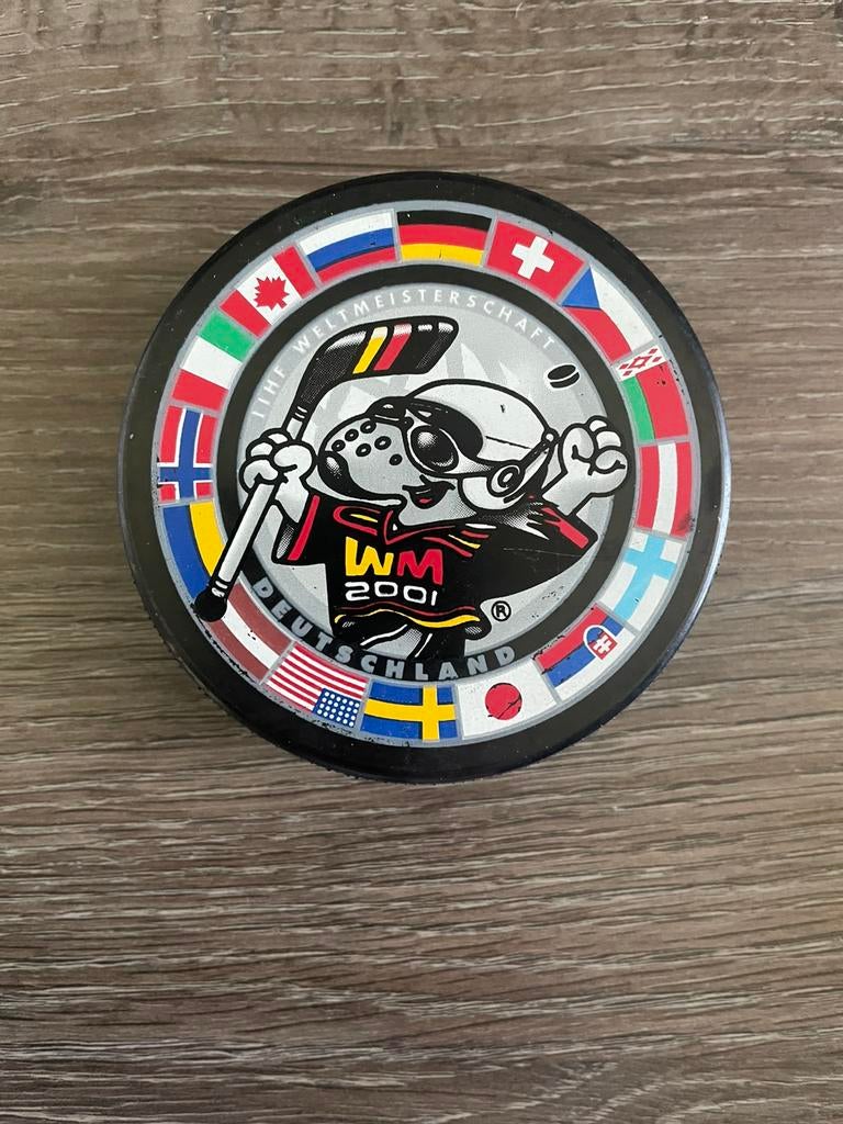 WK ijshockey 2001 ijshockeypuck, Sport en Fitness, IJshockey, Ophalen of Verzenden, Zo goed als nieuw
