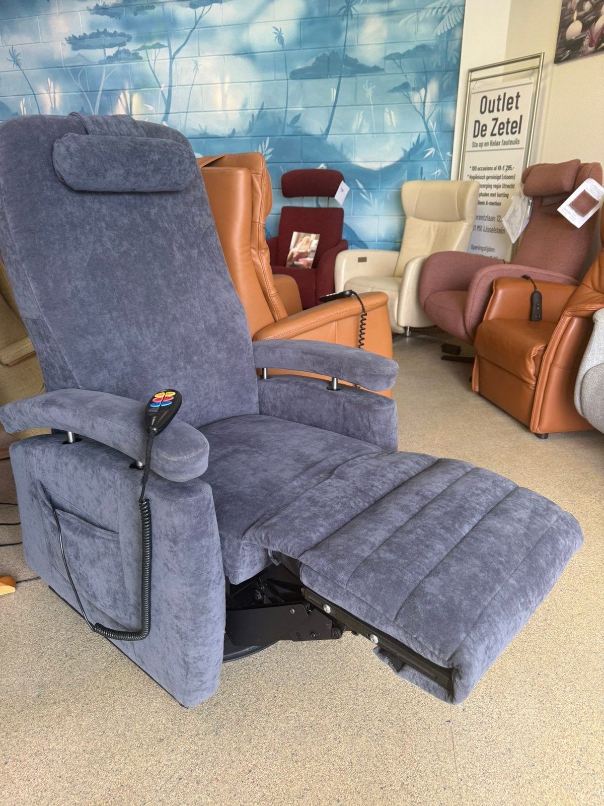 Fitform sta op stoel relax fauteuil draaiplateau staopstoel, Ophalen of Verzenden, Zo goed als nieuw, Stof, Gratis bezorging regio Utrecht met garantie