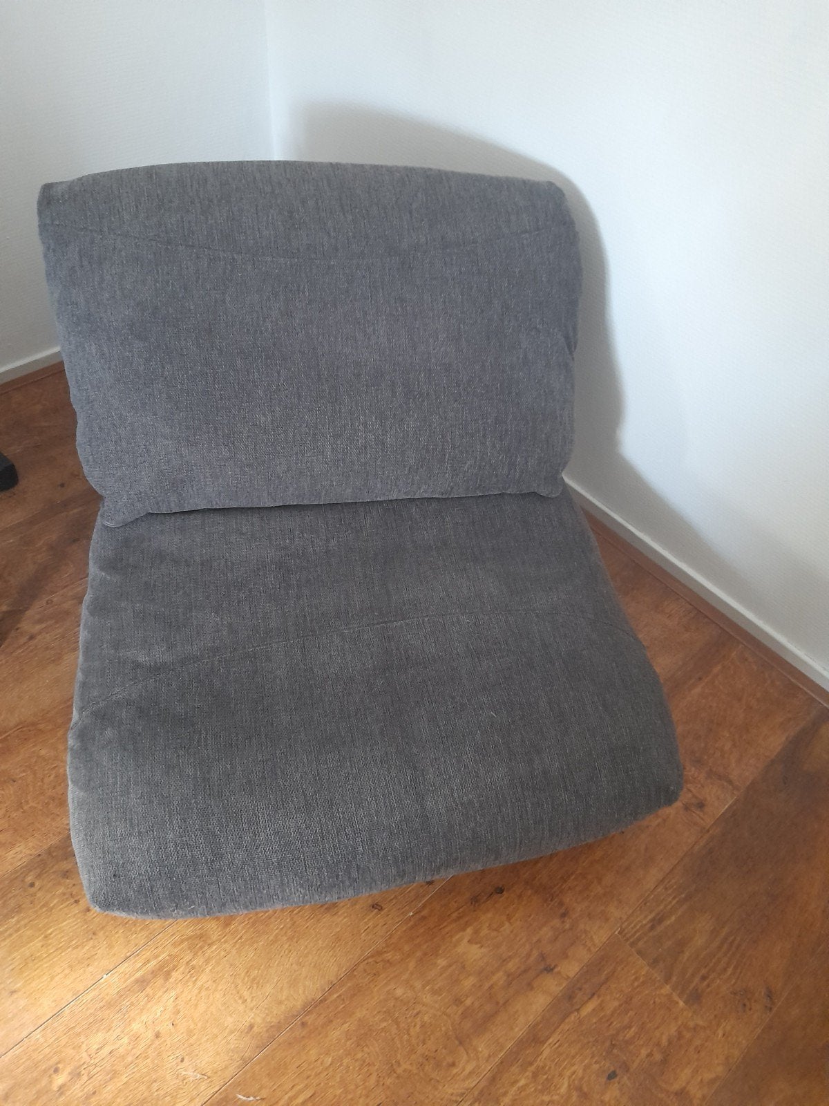 slaapfauteuil/bank, Ophalen, Zo goed als nieuw, Eenpersoons, Grijs