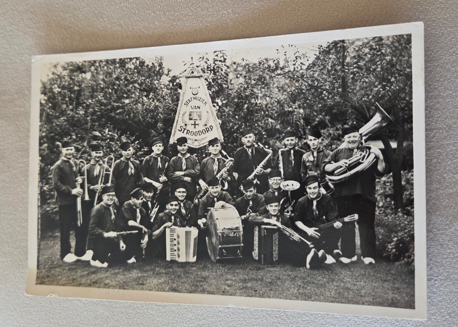 Oude foto harmonieorkest "De Stroodorpers" Zutphen, Verzenden, 1940 tot 1960, Ongelopen, Gelderland