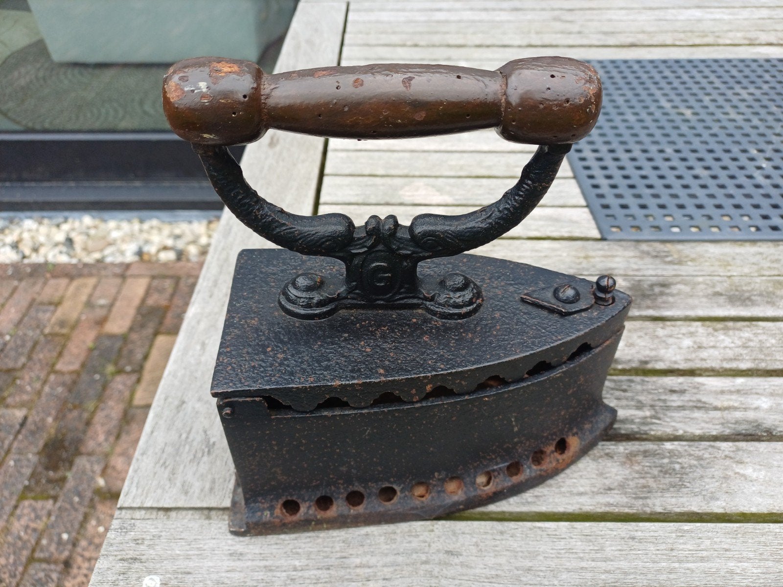Antiek strijkijzer op kolen - decoratief object, Ophalen