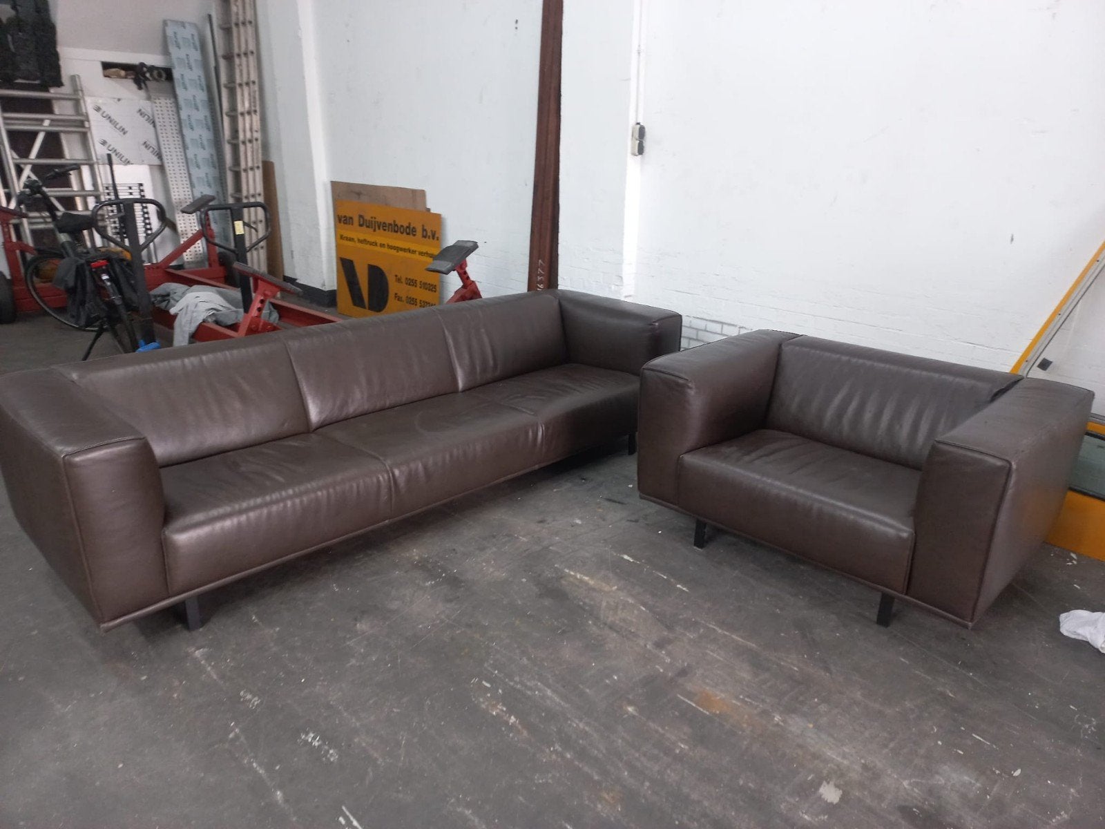 House of Dutchz leren 4 zits bank en grote fauteuil, Ophalen, 250 tot 300 cm, Zo goed als nieuw, Modern