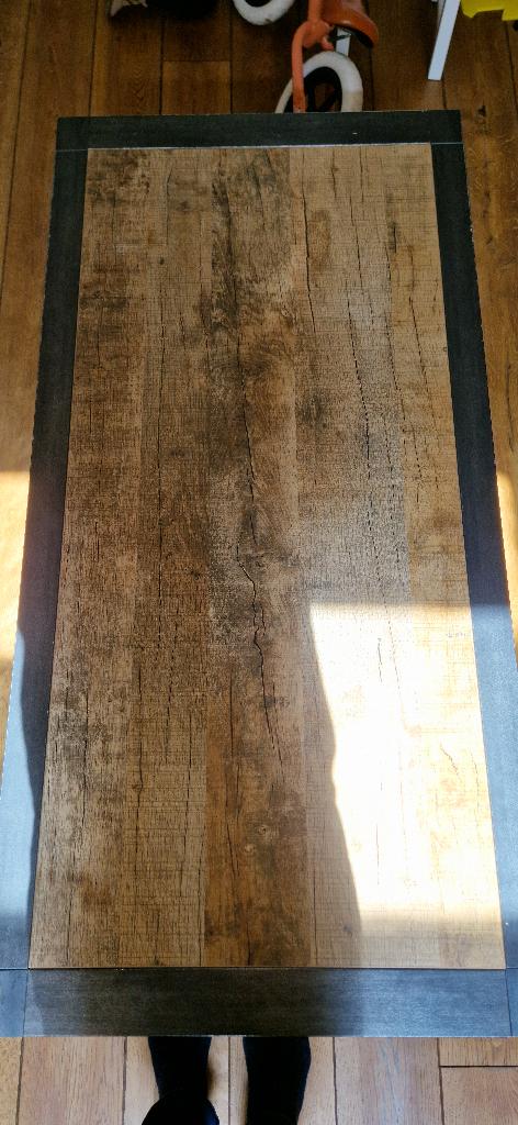 Paco Salontafel    L135x B67x H45 cm, Ophalen, Overige materialen, Gebruikt, 100 tot 150 cm
