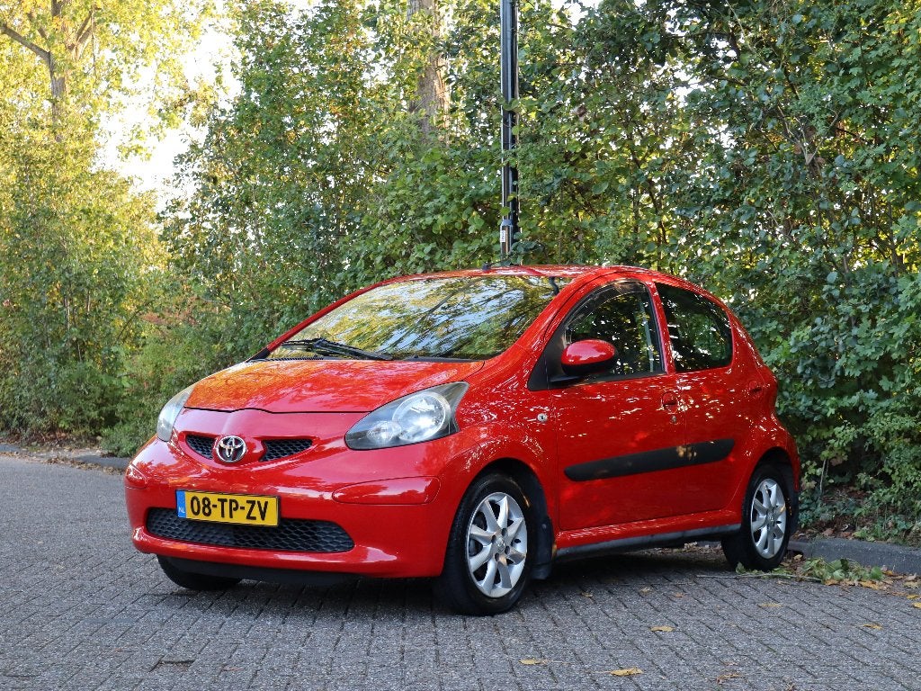 Toyota Aygo 1.0 | NAP | 5-Deurs | Airco, Voorwielaandrijving, Stof, 4 stoelen, 68 pk
