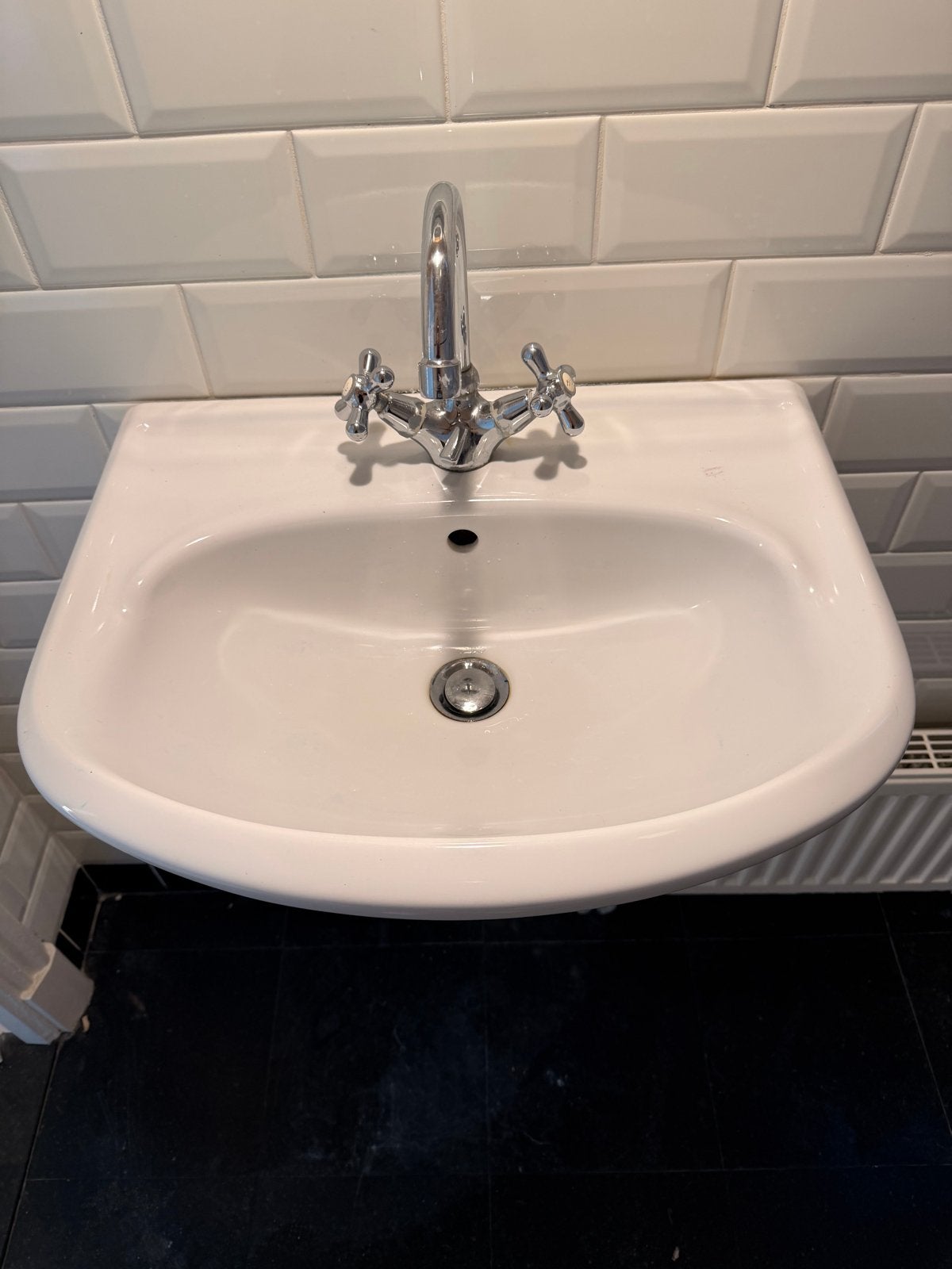 Wastafel met kraan - Sphinx - zo goed als nieuw, Ophalen, Zo goed als nieuw, Chroom, Wastafel