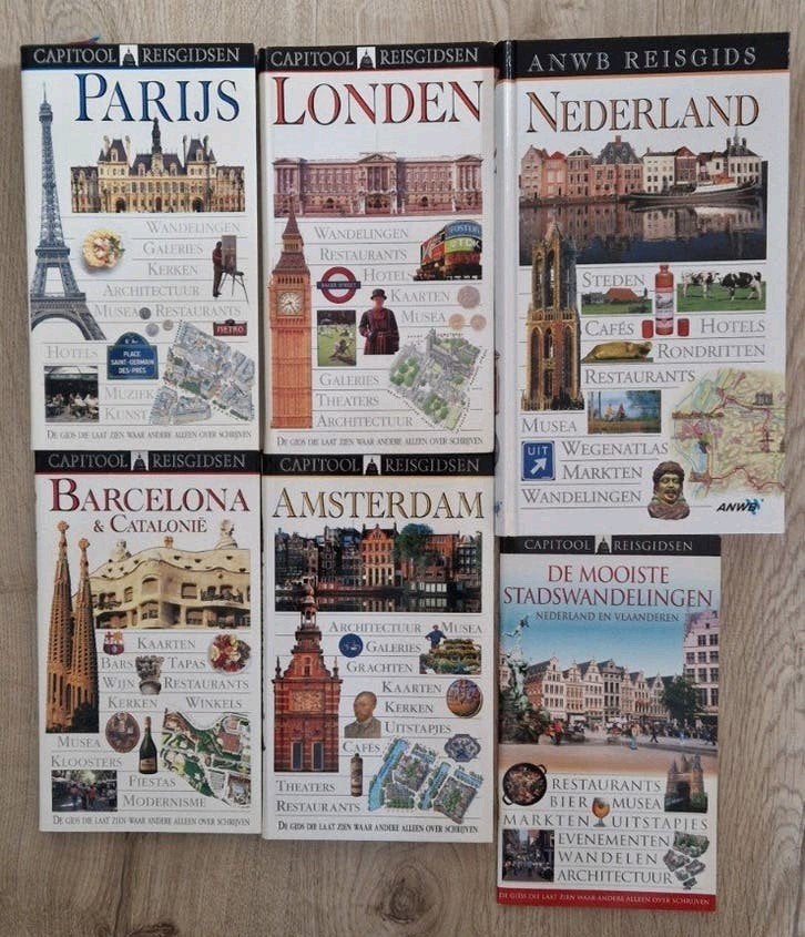 Capitool Reisgidsen Amsterdam Barcelona Parijs Londen NL, Boeken, Reisgidsen, Ophalen of Verzenden