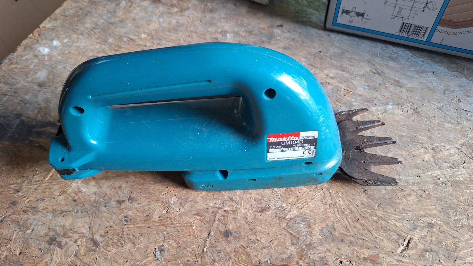 Makita UM104D Accu Grastrimmer/Heggenschaar 100mm, Ophalen of Verzenden, Gebruikt, Accu, Makita