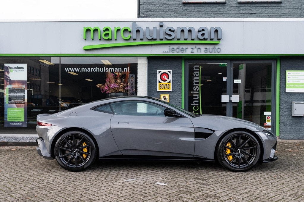 Aston Martin Vantage 4.0 V8 / CHINA GREY / ALCANTARA INT / S, Auto's, Aston Martin, 12 maanden, Achterwielaandrijving, Gebruikt