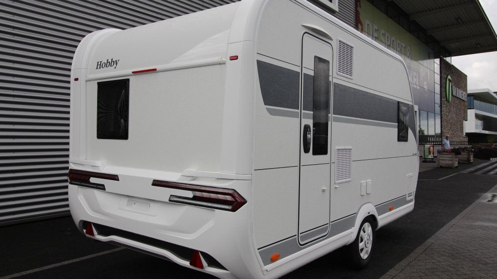 Hobby De Luxe 400 SFE ACTIEPRIJS, Hobby, Bedrijf, Treinzit, Reservewiel