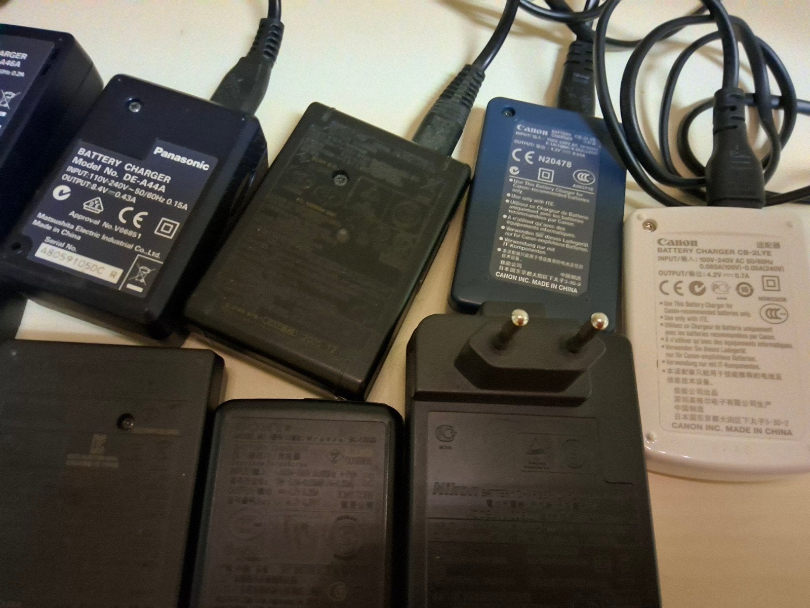 Partij van 9 accu opladers (Nikon, Canon, Sony, Panas, Audio, Tv en Foto, Gebruikt, Overige merken, Canon, Oplader