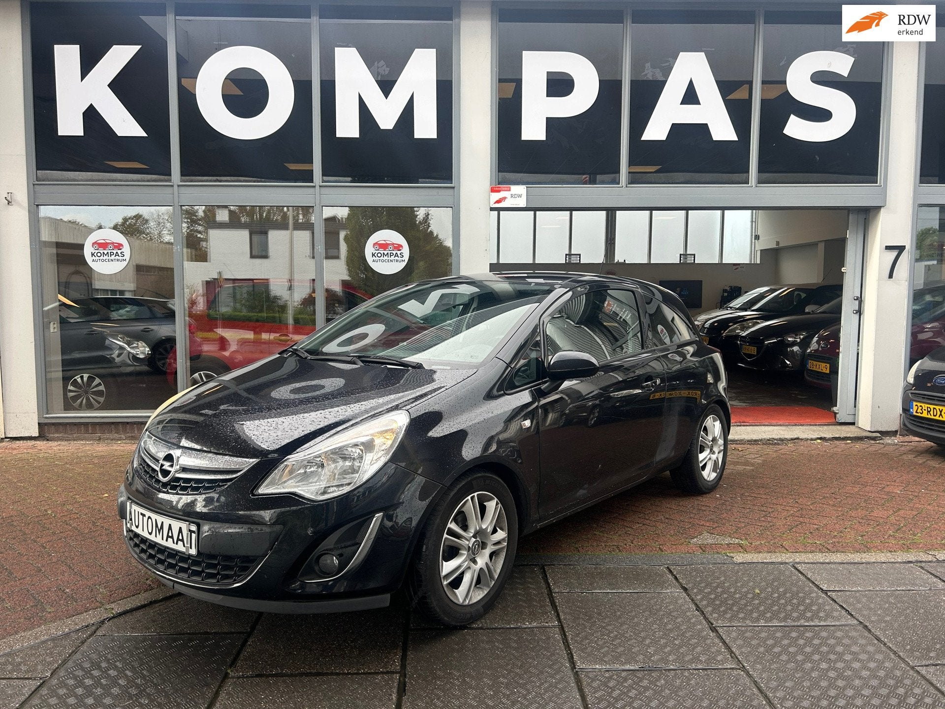 Opel Corsa 1.2-16V Cosmo |AUT|Navi|Cruise|NAP|DEALER.OH|Nw.A, Auto's, 1229 cc, Zwart, Origineel Nederlands, Corsa