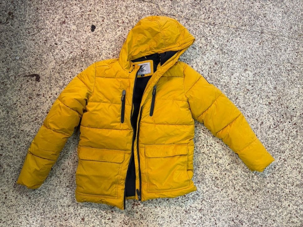 Okergele winterjas maat 176 - Jola - 1 seizoen gedragen, Kinderen en Baby's, Ophalen of Verzenden, Gebruikt, Jongen of Meisje