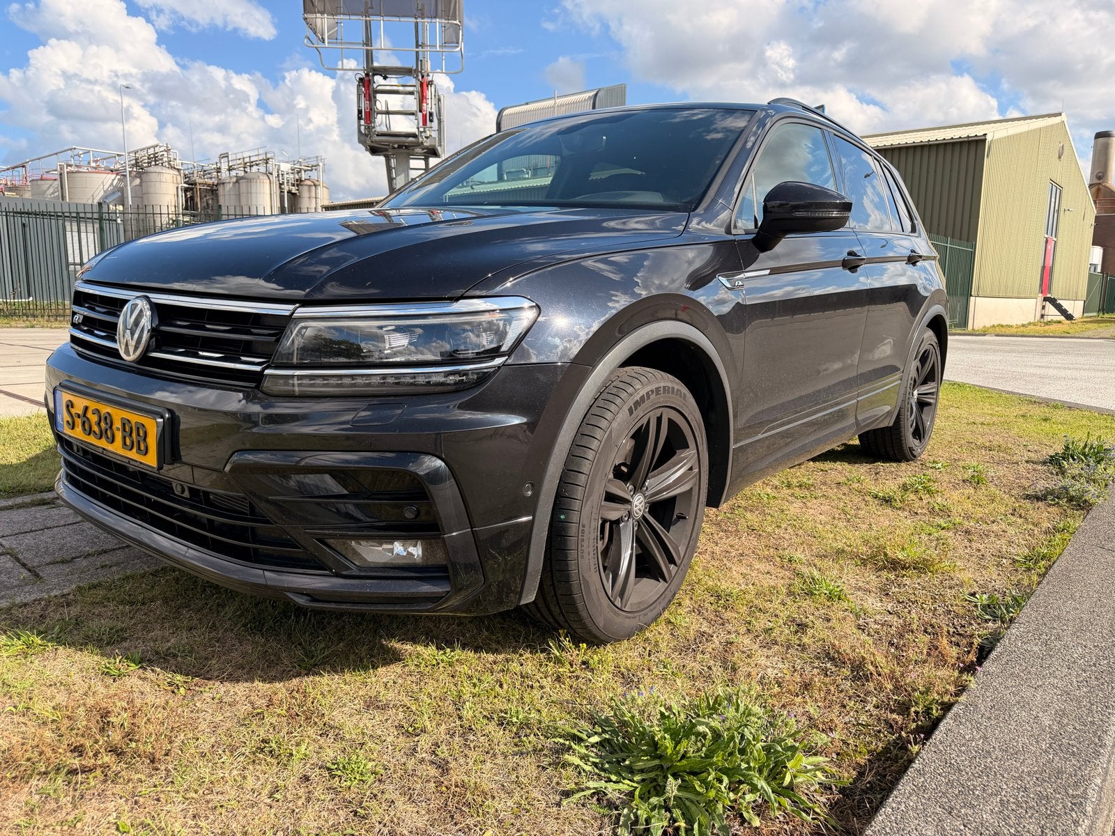 Volkswagen Tiguan RLINE 2.0 TDI 191pk 4Motion DSG 2019 Zwart, Automaat, 1655 kg, 2500 kg, Zwart