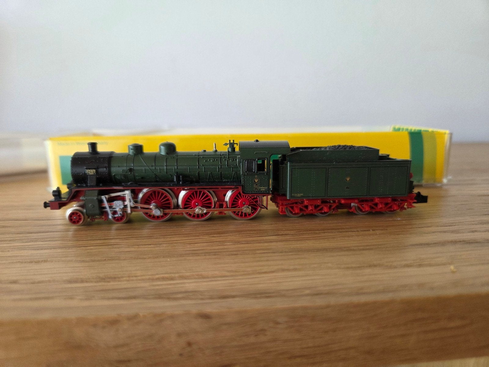 Minitrix Locomotief 13590, Ophalen of Verzenden, Gelijkstroom, Locomotief, Trix