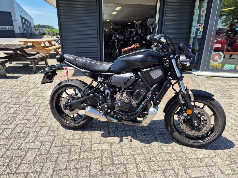 YAMAHA XSR 700 (bj 2021) 12,298 km, 2 cilinders, Motorrijbewijs A, Bedrijf, Onbekend