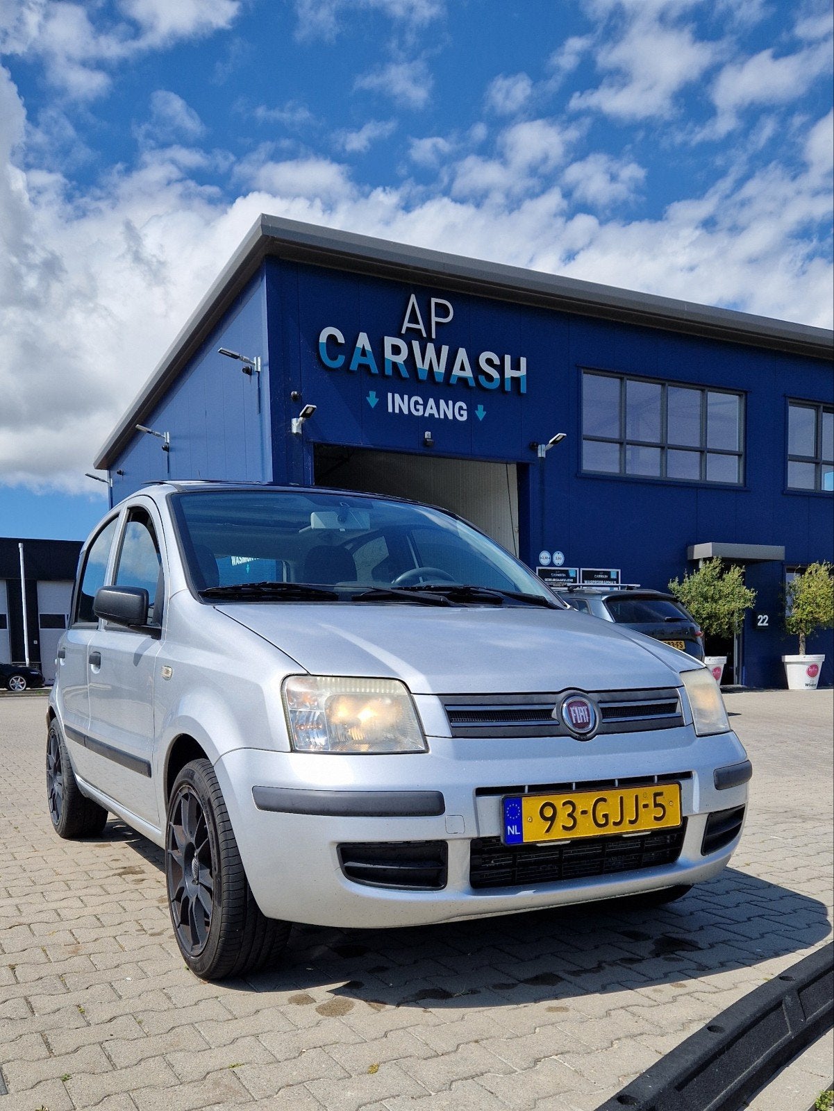 Fiat Panda | Schuifdak | Zwarte LM-velgen | APK tot 15sep'26, Voorwielaandrijving, Stof, Origineel Nederlands, Handgeschakeld