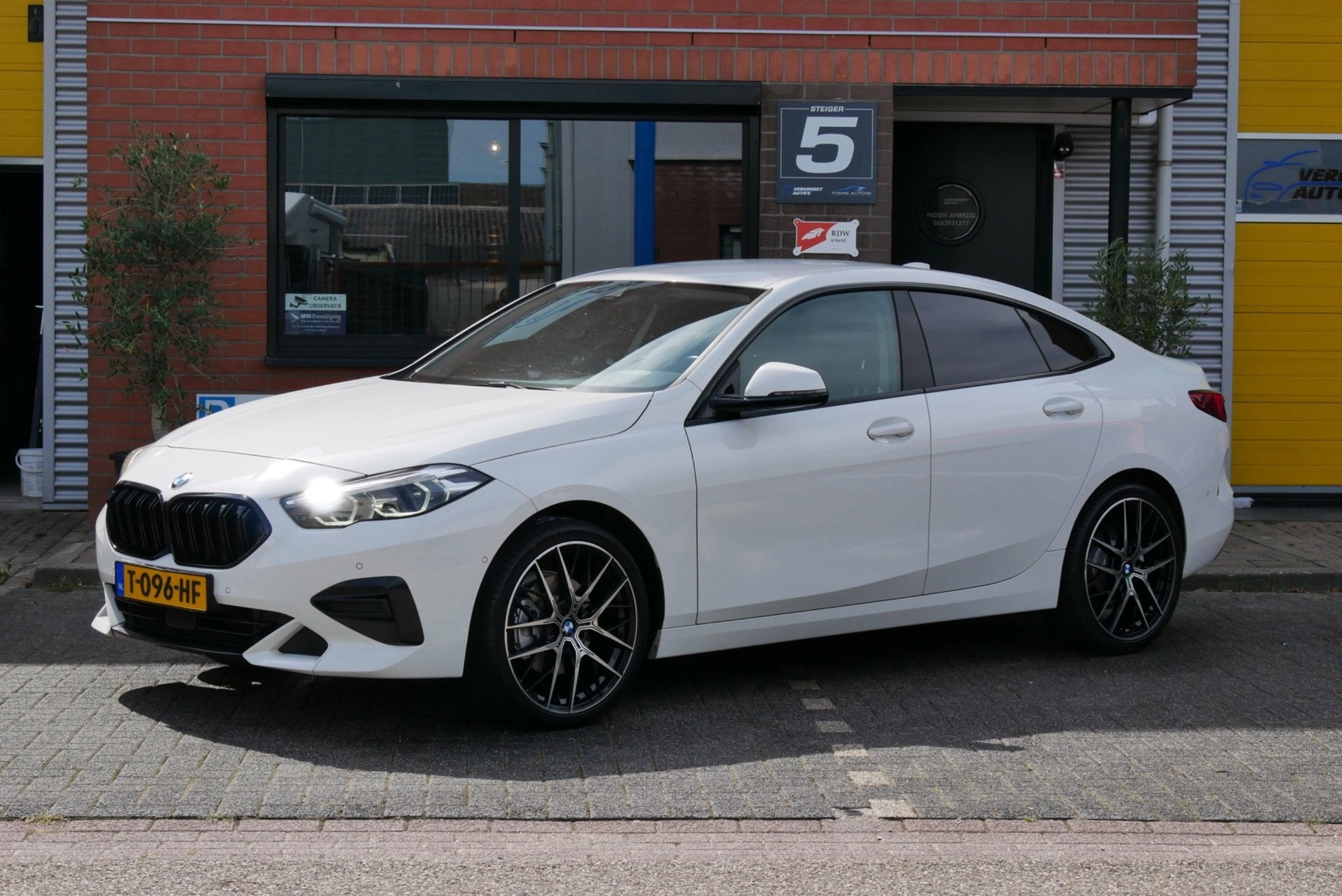 BMW 2-serie Gran Coupé 218i Introduction Edition. stoel/stu, Auto's, BMW, Dealer onderhouden, Gebruikt, Euro 6, 1350 kg