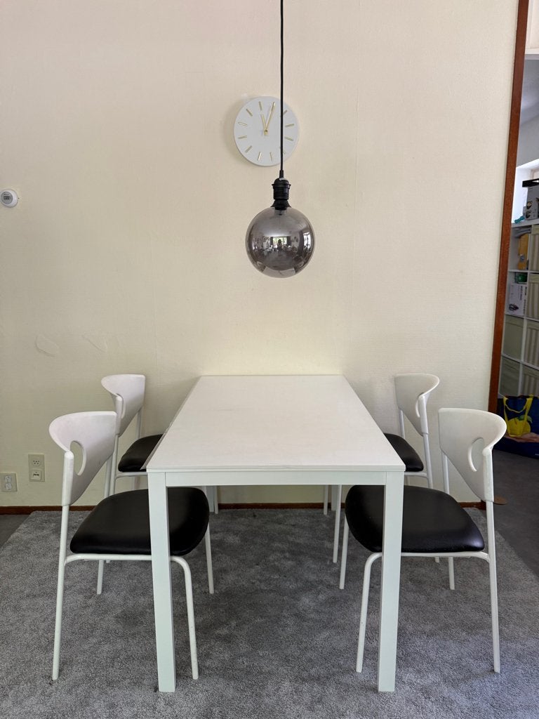 Witte uittrekbare eettafel (120 - 180 cm) nieuwe staat., Huis en Inrichting, Tafels | Eettafels, Nieuw, 50 tot 100 cm, Vijf personen of meer