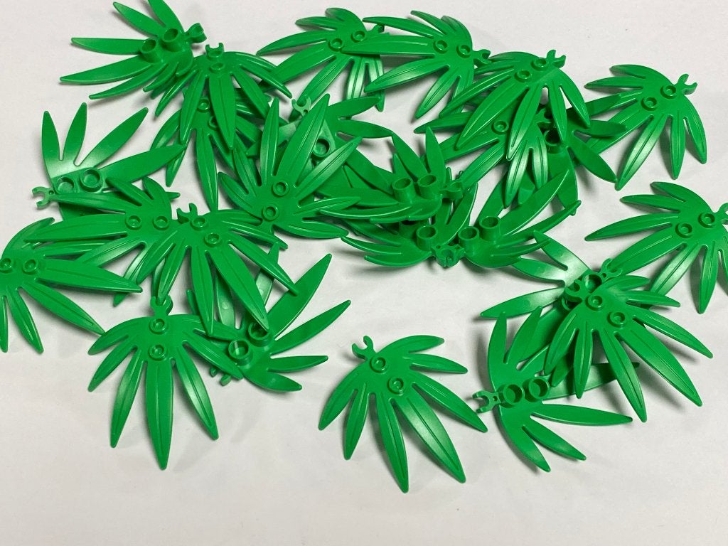Partij 25x Lego palm bladeren met clip in diverse kleuren, Overige thema's, Lego, Nieuw, Ophalen of Verzenden