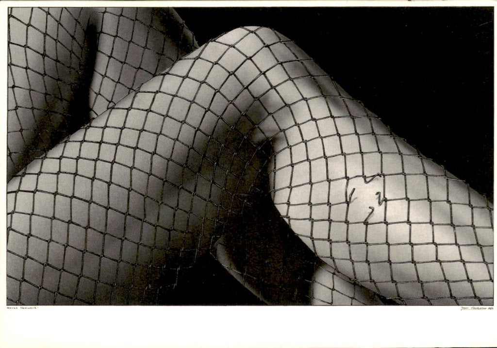 benen in netpanty, Heras herkwerk Joost Veerkamp, Ophalen of Verzenden, 1980 tot heden, Ongelopen, Overige thema's