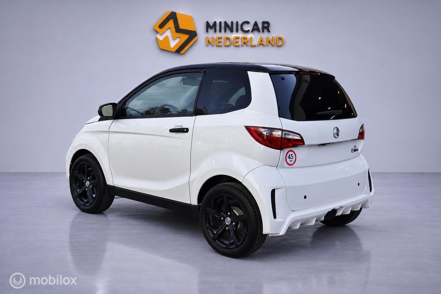 Aixam E-City Sport 2022 DEMO 6km Webasto 1 jaar garantie, Overige merken, Gebruikt, AIXAM MEGA SAS, 56 route de Pugny, BP 70112, 73101 Aix-les-Bains Cedex, France
