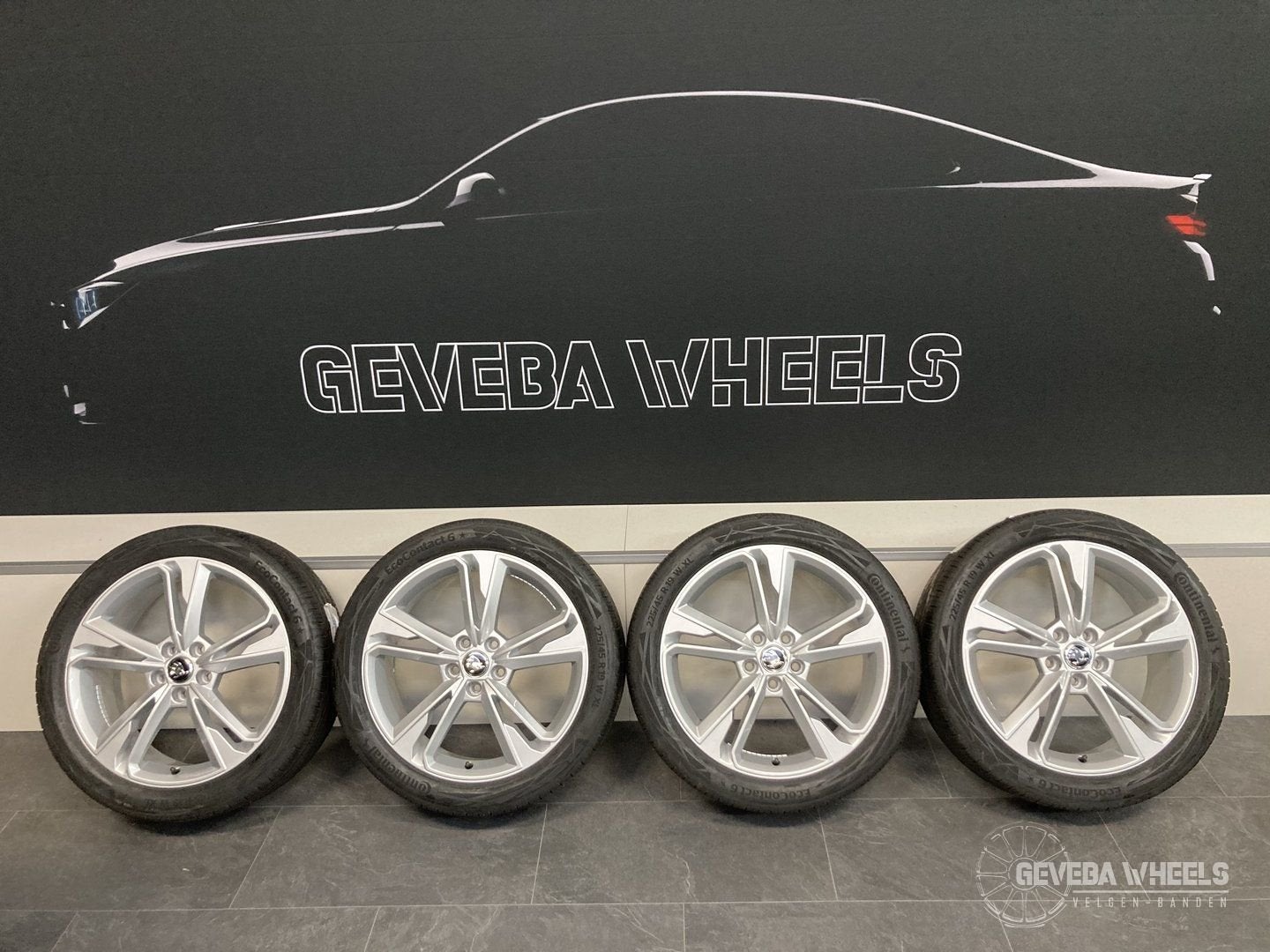 19” originele Skoda Karoq (4x4 / Seat Ateca velgen + banden, 19 inch, Gebruikt, -, -