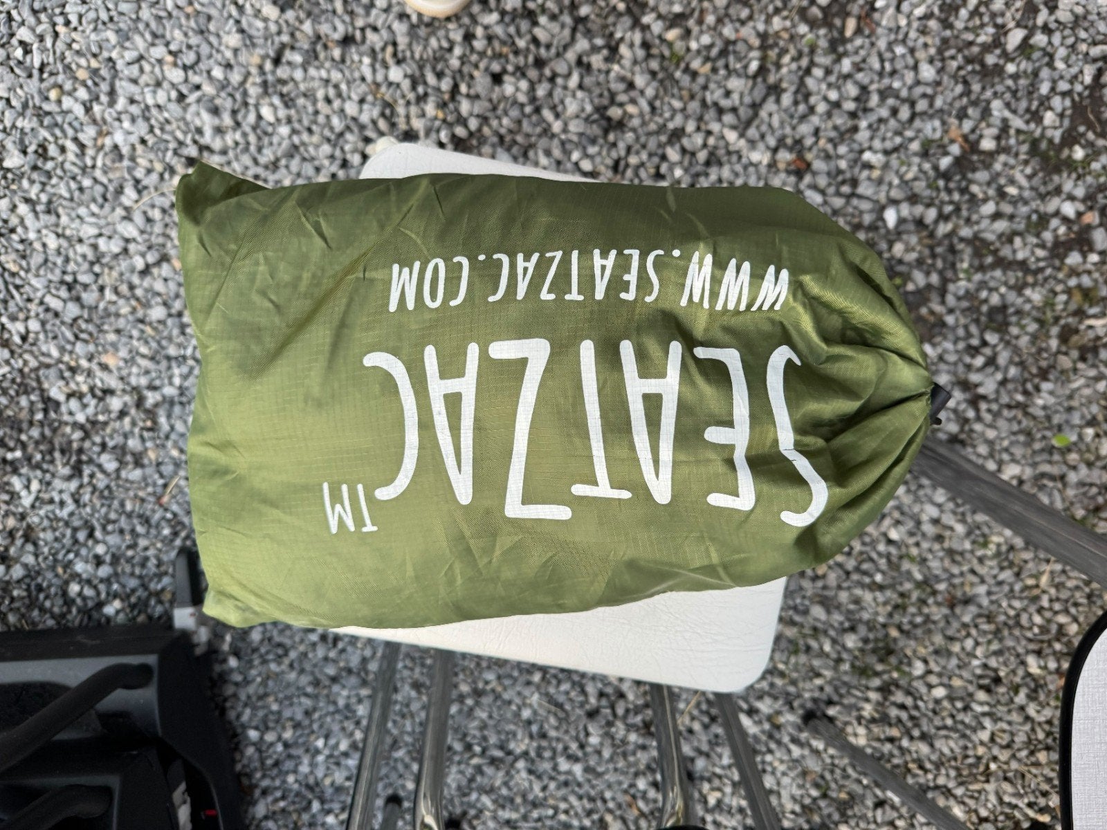 SeatZac opblaasbare zitzak - Olijfgroen, Ophalen of Verzenden, Zo goed als nieuw