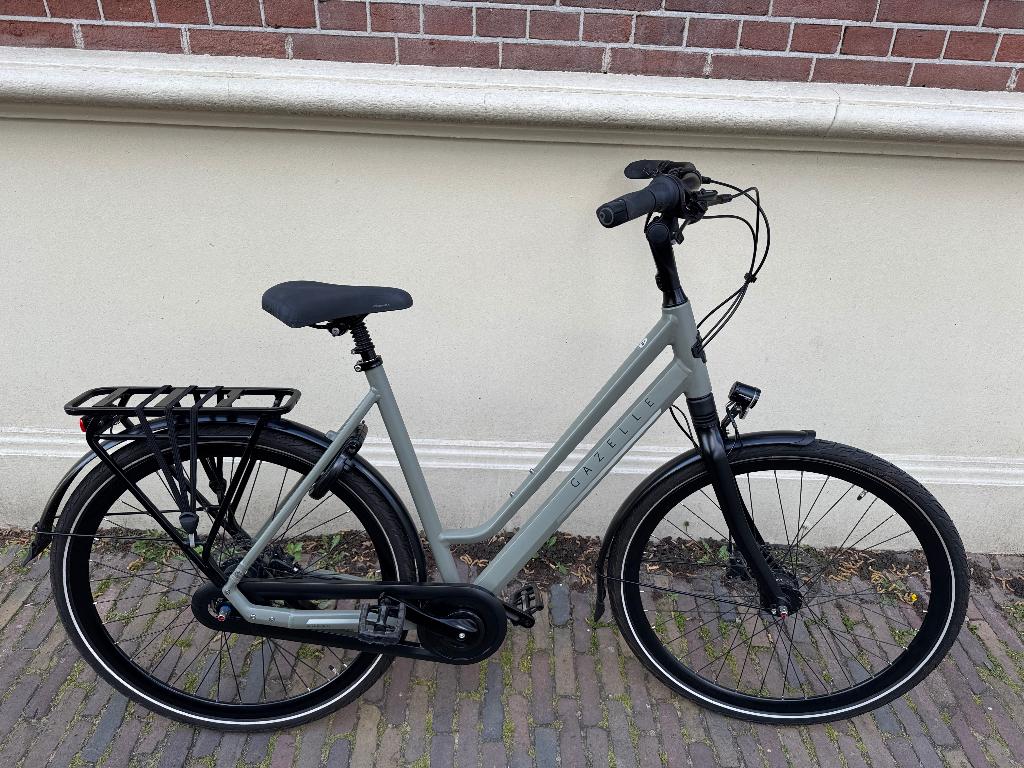 ZGAN Gazelle Chamonix C8 D57 Stadsfiets Clay Green, Fietsen en Brommers, Verzenden, Versnellingen, 56 cm of meer, Zo goed als nieuw