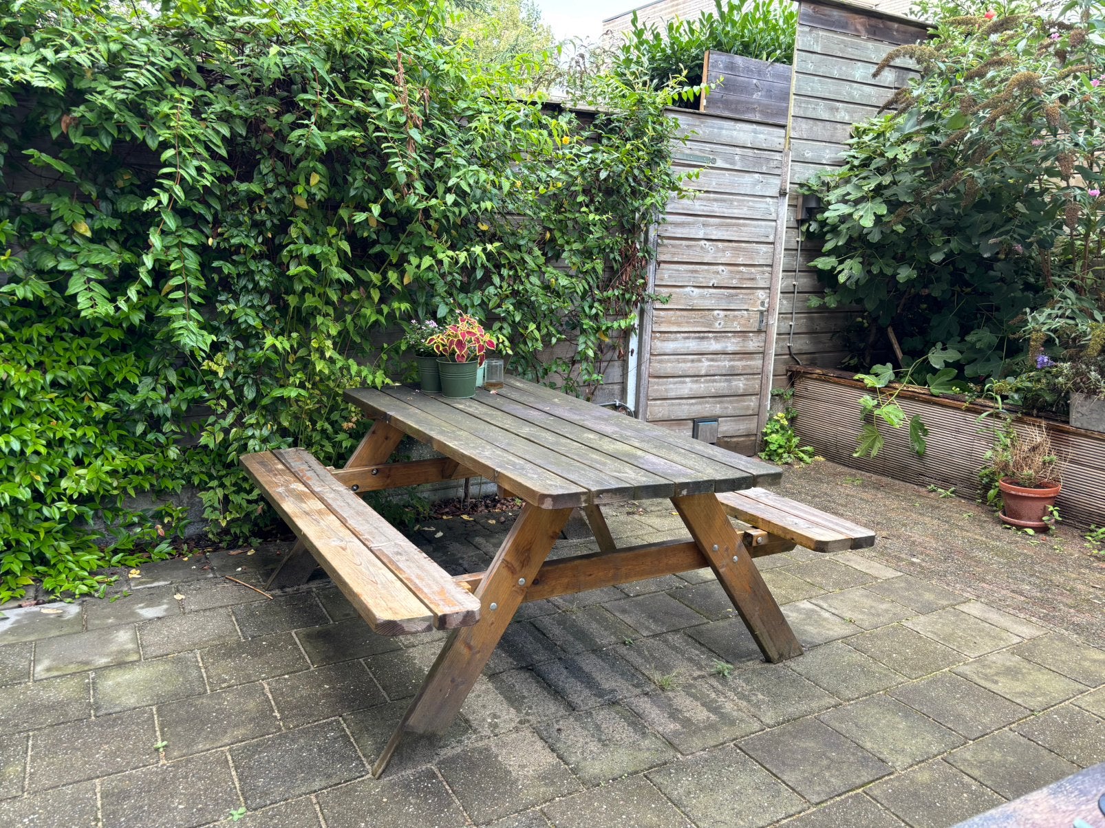 Robuuste 6persoons picknicktafel met opklapbare bankjes, Ophalen, Zo goed als nieuw, Inklapbaar, Rechthoekig