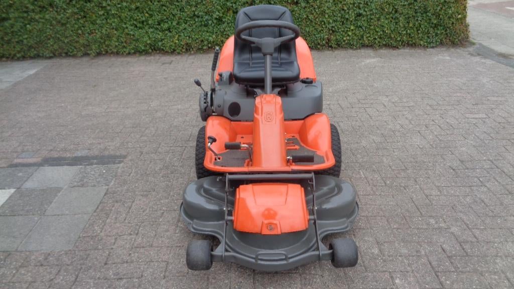 wegens inruil 1 x nette husqvarna rider r16 frontmaaier