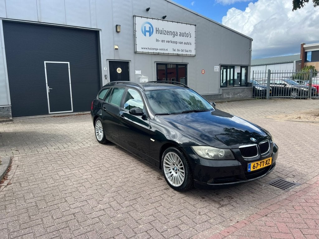 BMW 3 Serie Touring 318i High Executive| EXPORT!| LEER!, Auto's, 13 km/l, 4 cilinders, 129 pk, Zwart