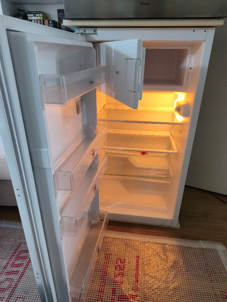 Used Built-in fridge with freezer Whirlpool ARGR 735/A+, Gebruikt, 100 tot 150 liter, Energieklasse A of zuiniger, 45 tot 60 cm