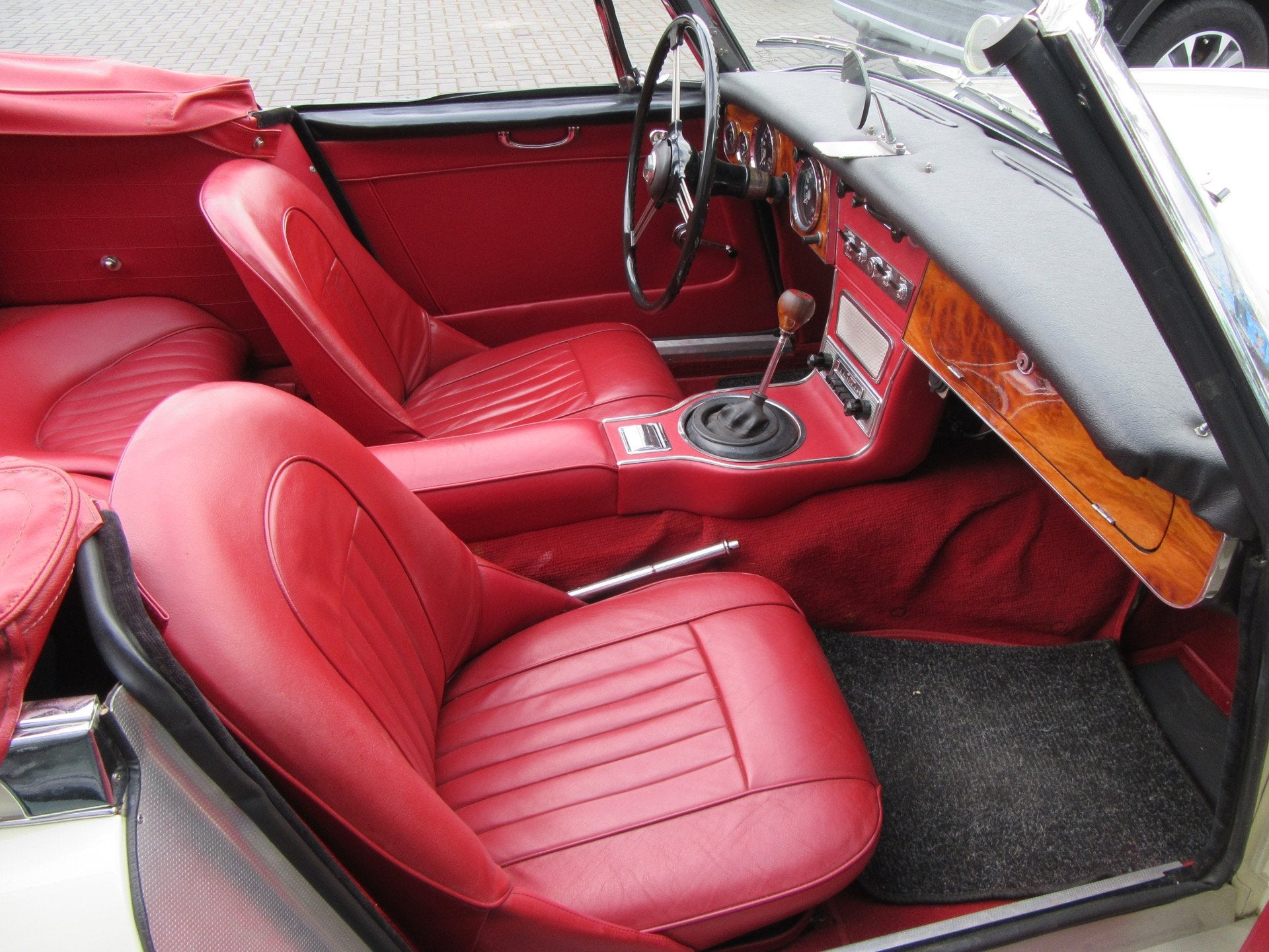 Austin HEALEY 3000 MK III CABRIO 1967, Nieuwstaat HEALEY 300, foto 12