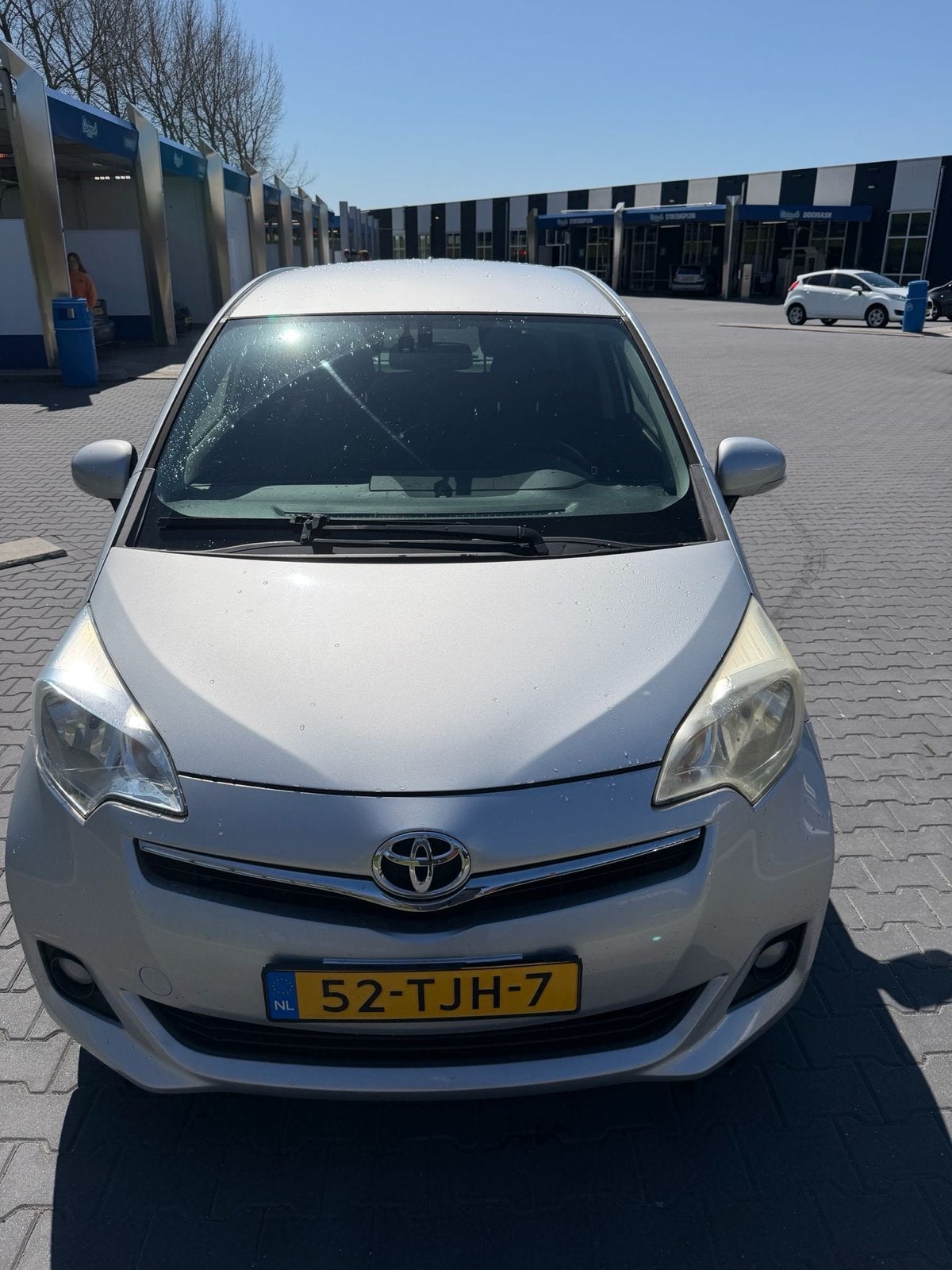 Toyota Verso-S 1.3 Vvt-i 2012 Grijs, Voorwielaandrijving, Stof, Zwart, 4 cilinders