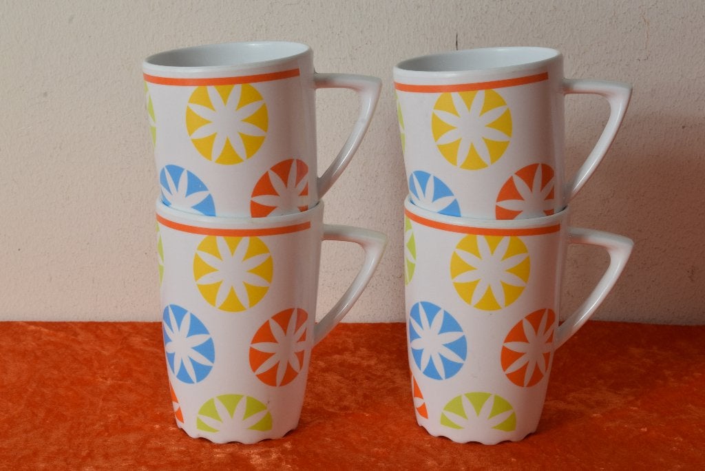 Set van 4 retro vintage melamine Mepal Rosti mokken / bekers, Kunststof, Gebruikt, Overige merken, Vintage