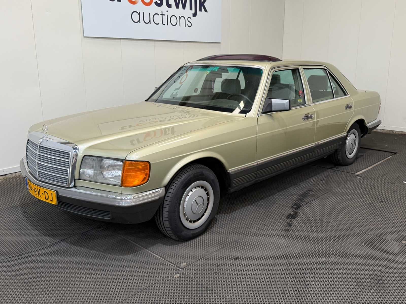 Mercedes-Benz - S-klasse - 280 SE - Oldtimer - 1981, Auto's, Automaat, Mercedes-Benz, Bedrijf, Sedan