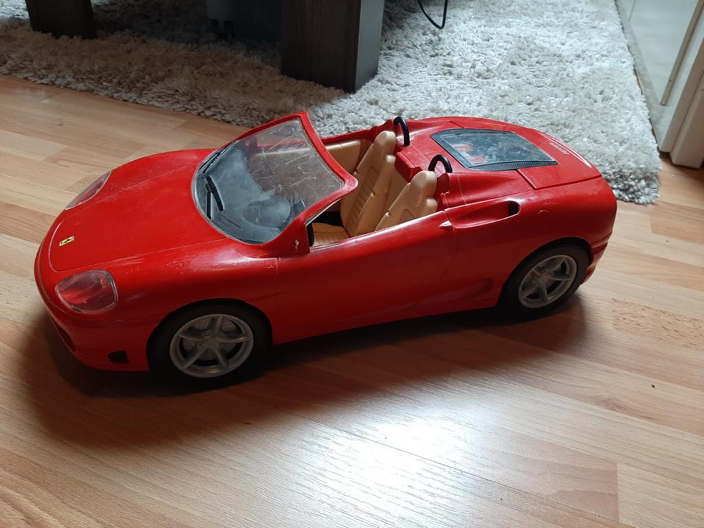 Rode Ferrari 360 Spider speelgoedauto voor Barbie, Ophalen of Verzenden, Gebruikt