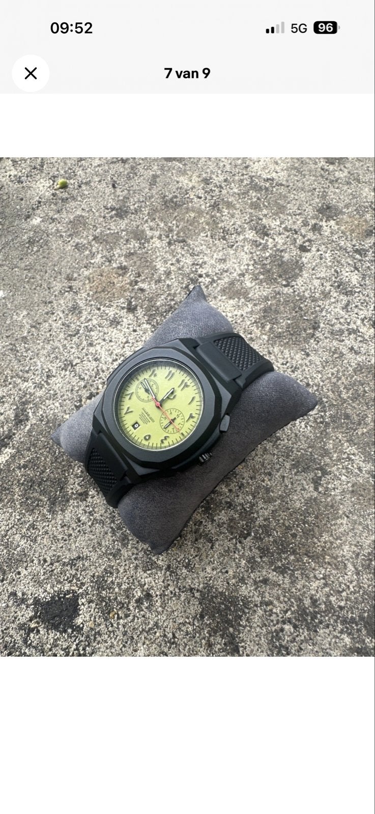 Nuun / nuncier zwart horloge met Arabische cijfers, Sieraden, Tassen en Uiterlijk, Horloges | Heren, Overige materialen, Polshorloge