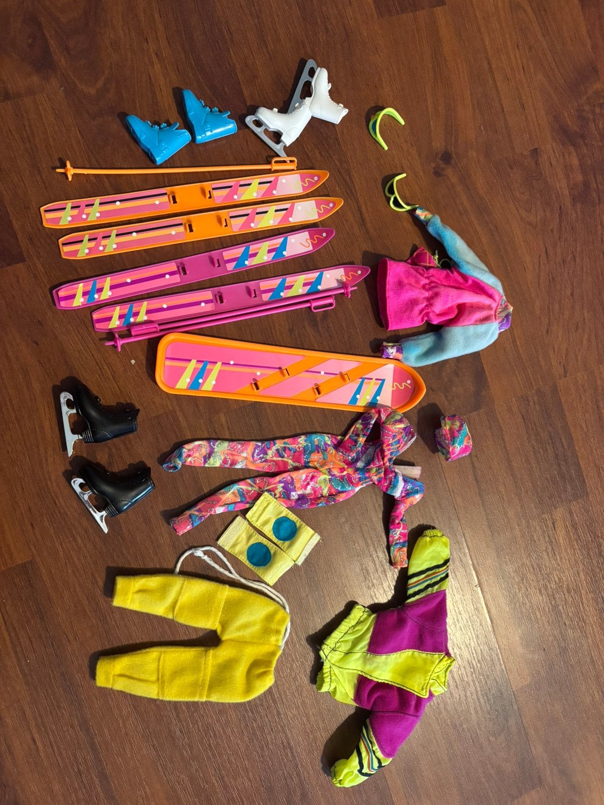 Vintage winter kleding voor barbie, Verzenden, Zo goed als nieuw, Kleertjes