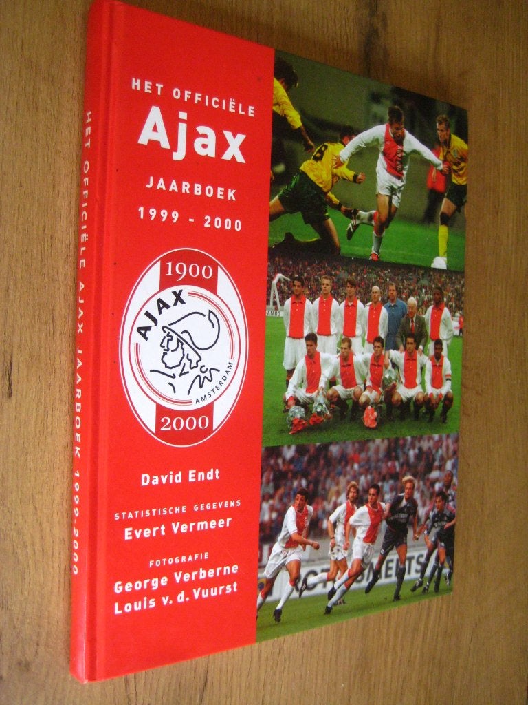 het officiele ajax jaarboek 19999-2000 - endt/vermeer ajax, Boeken, Ophalen of Verzenden, Zo goed als nieuw, Balsport
