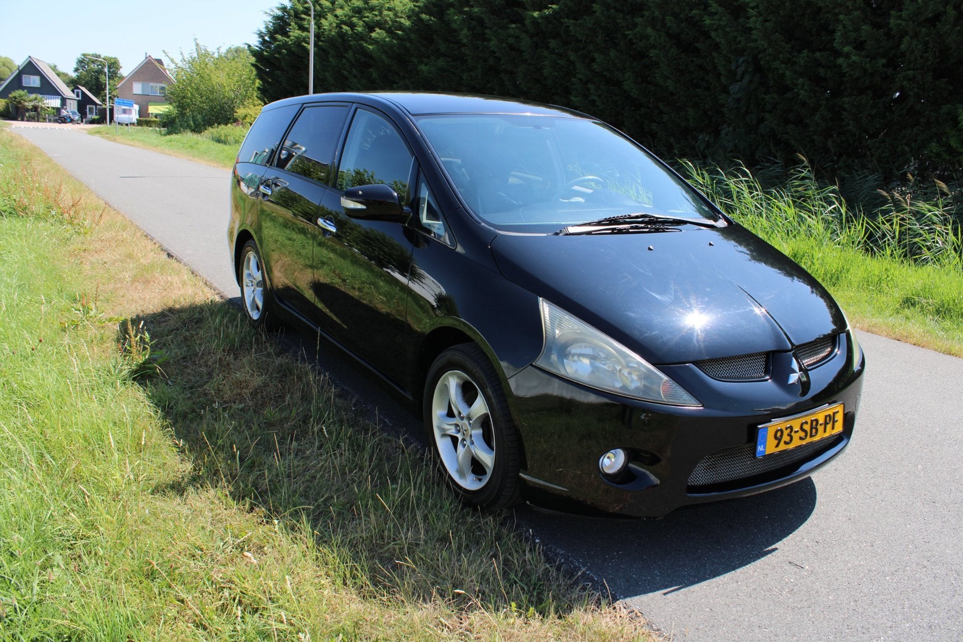 Mitsubishi Grandis 2.4-16V Intense 7 Persoons met Nieuwe Apk, Voorwielaandrijving, Gebruikt, Automatische klimaatregeling, 7 stoelen