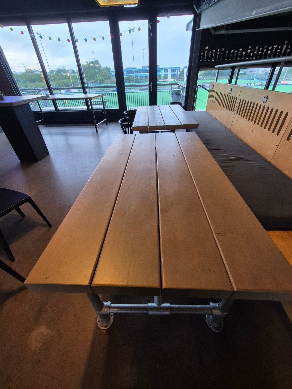 Zware massief houten tafels met industrieel onderstel, Gebruikt, 50 tot 100 cm, Vijf personen of meer, 150 tot 200 cm