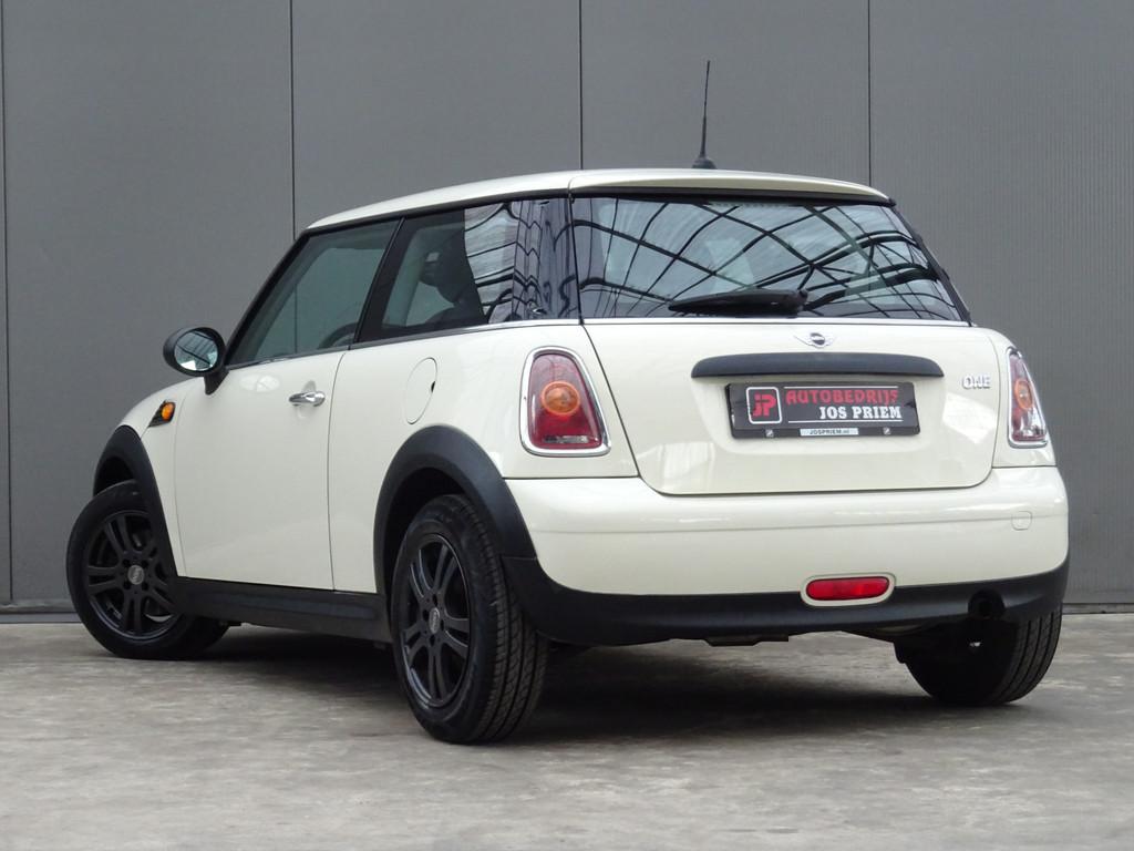 MINI Mini 1.6 One * INRUIL KOOPJE ! (bj 2010), Voorwielaandrijving, Euro 5, 4 cilinders, 4 stoelen