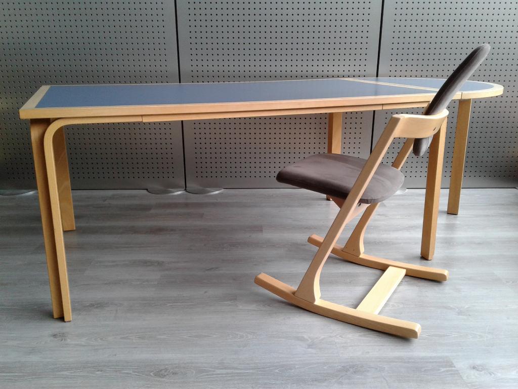 Magnus Olesen Tafel (Beuken Linoleum), Zeer Mooi!, Huis en Inrichting, Tafels | Eettafels, Ophalen, Overige materialen, 200 cm of meer