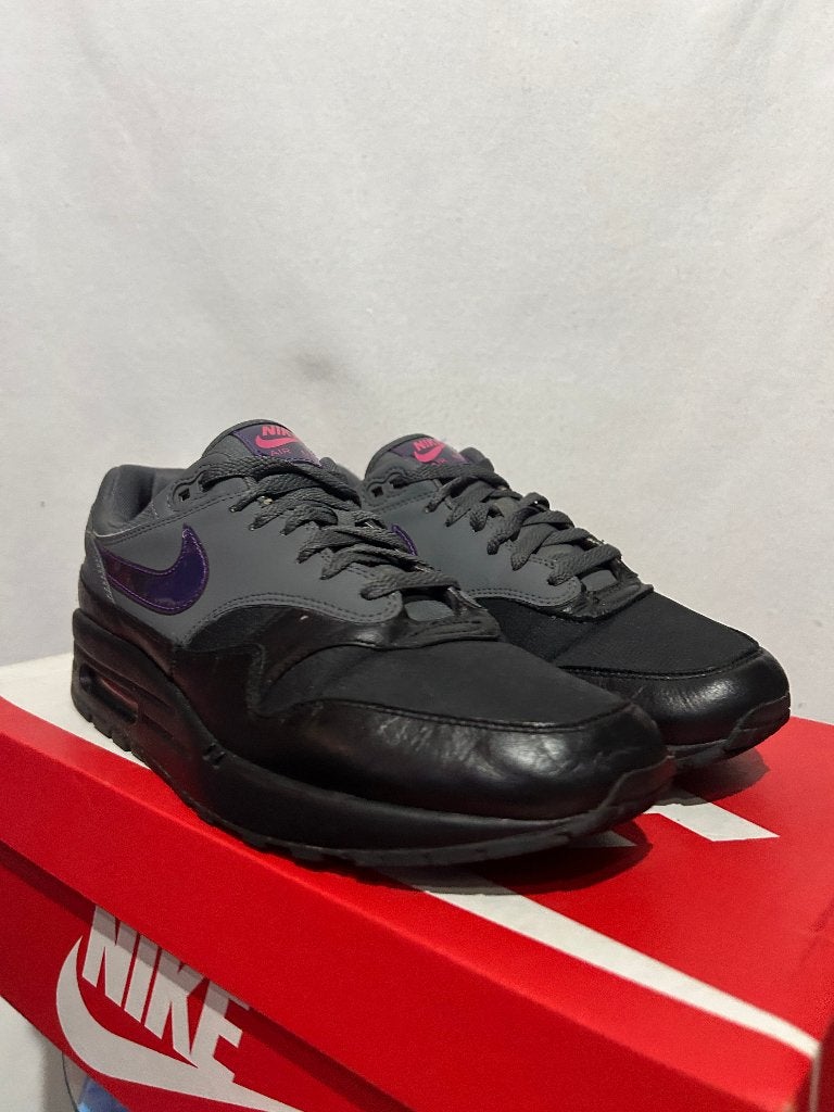 ALS NIEUW! Maat 43 - Nike Air Max 1 Ripstop Dark Grey, Kleding | Heren, Overige kleuren, Verzenden, Nike, Nike