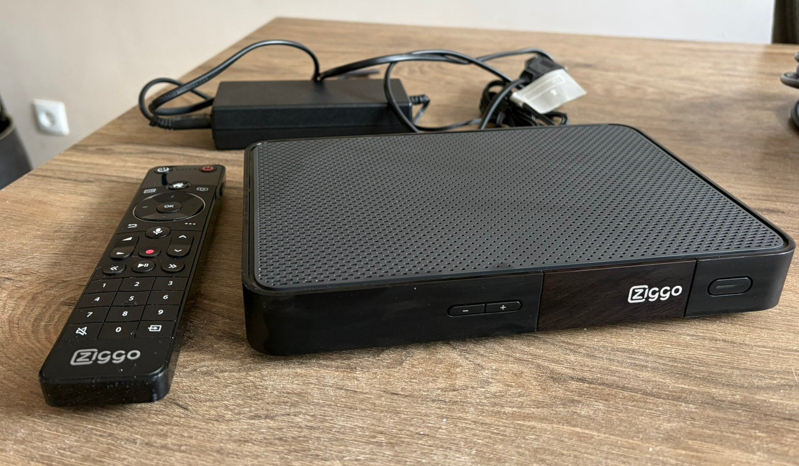 Ziggo Decoder DCX960 Mediabox next V1, Ophalen of Verzenden, Zo goed als nieuw