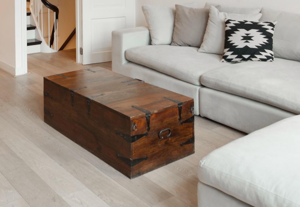 Grote mango houten trunk / opbergkist uit Boston, VS, Huis en Inrichting, Woonaccessoires | Kisten, Ophalen, Gebruikt, 100 tot 150 cm