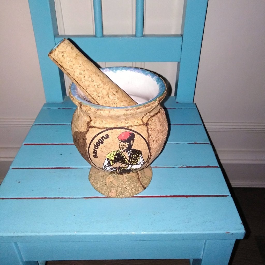 Decoratieve vijzel en stamper uit Sardinië Italië, Ophalen, Gebruikt, Meerkleurig, Mediterraans